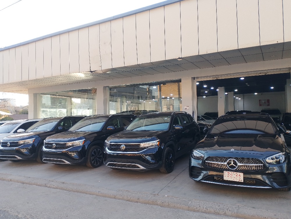 showroom-image